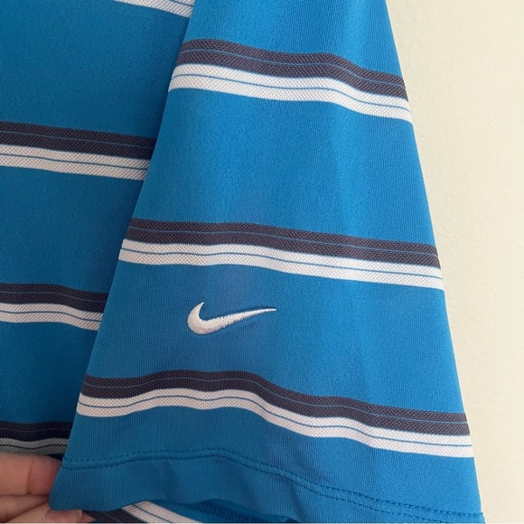 Nike Dri-Fit Men's Blue Striped Polo Shirt - Picture 4 of 5